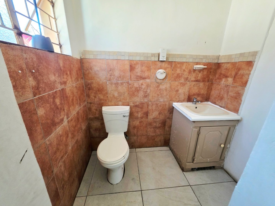 17 Bedroom Property for Sale in Universitas Free State